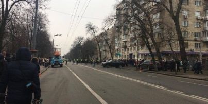 В центре Киева перекрыли дорогу из-за памятных мероприятий