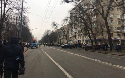 У центрі Києва перекрили дорогу через пам'ятні заходи