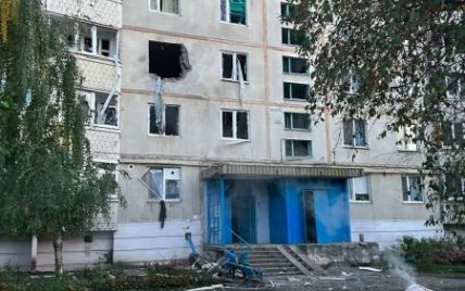 Россияне обстреляли Волчанск с территории РФ: попали в квартиру и частный дом, есть погибшие и раненые