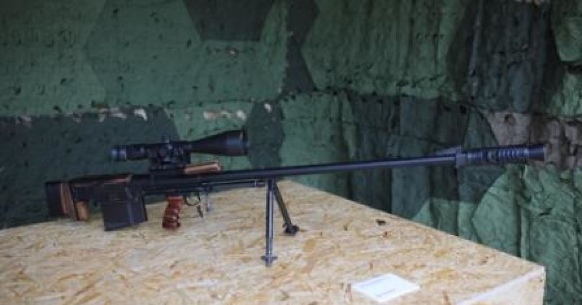 Боевики на Донбассе подстрелили волонтера