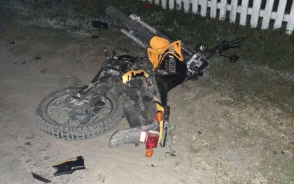 Погиб 15-летний парень: в Ровенской области столкнулись два мотоцикла (фото)