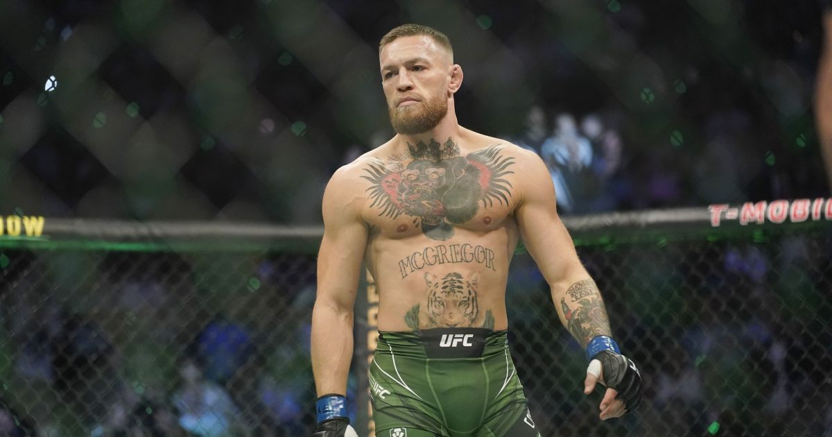 Макгрегор зламав ногу та програв Пор’є нокаутом на UFC 264