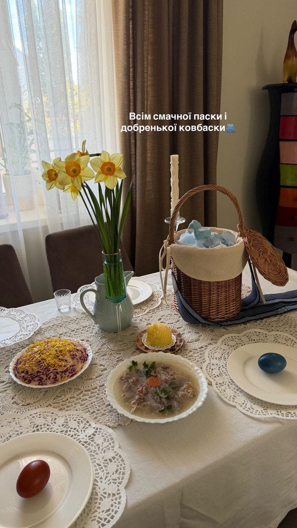 Сніданок Лесі Нікітюк на честь Великодня / © instagram.com/lesia_nikituk