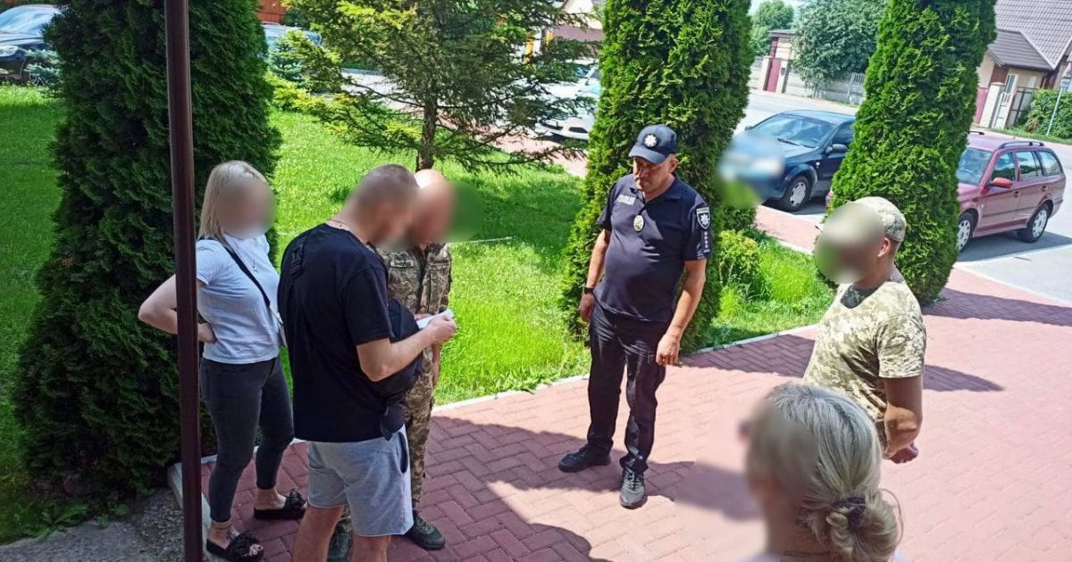 На Київщині любителю Лепса вручили повістку