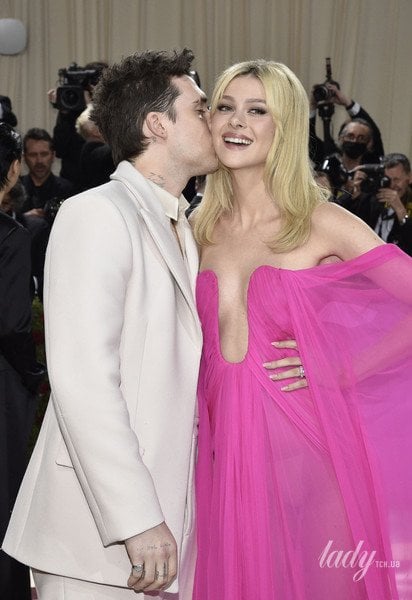 Бруклін Бекхем та Нікола Пельтц / © Associated Press