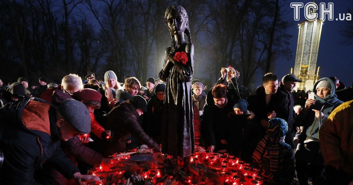 У Києві невідомі вчинили акт вандалізму над скульптурою-симоволом пам’яті про Голодомор
