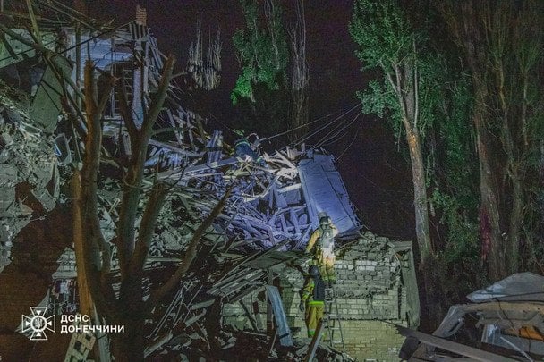 Нічна атака у Краматорську 22 червня / © ДСНС