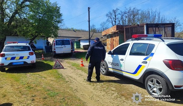 На Одещині син автівкою на смерть переїхав рідну матір: деталі трагедії