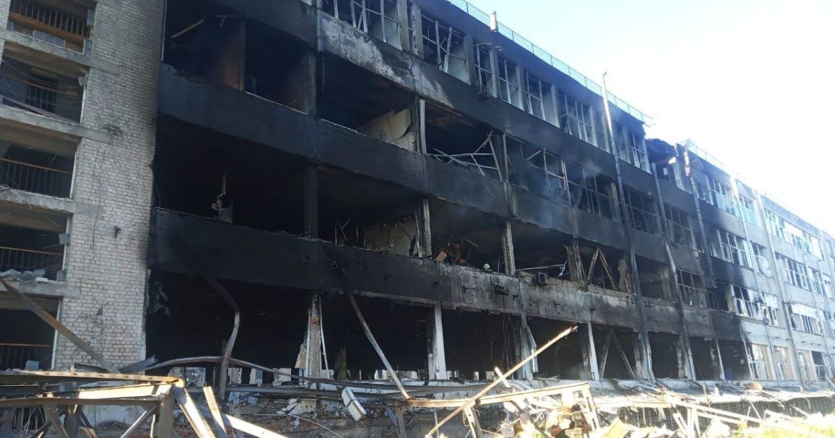 Окупанти цілий день обстрілювали Харківську область з РСЗВ та артилерії: є загиблі й поранені