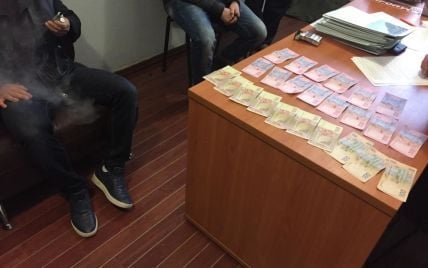 На Донетчине начальник патрульной полиции "сдал" мужчин, которые хотели дать ему взятку