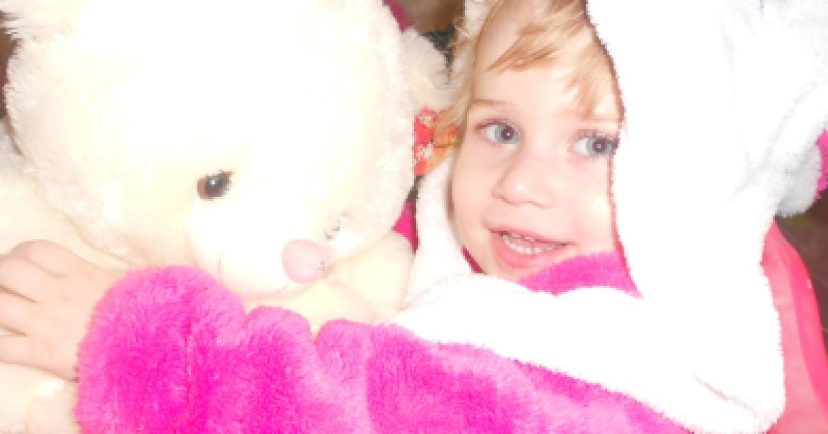 Помогите Яне услышать мир и сказать свои первые слова