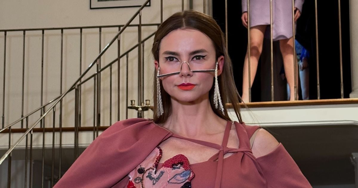 Вишивка зі змістом: Оксана Караванська презентувала нову колекцію на Тижні моди у Парижі