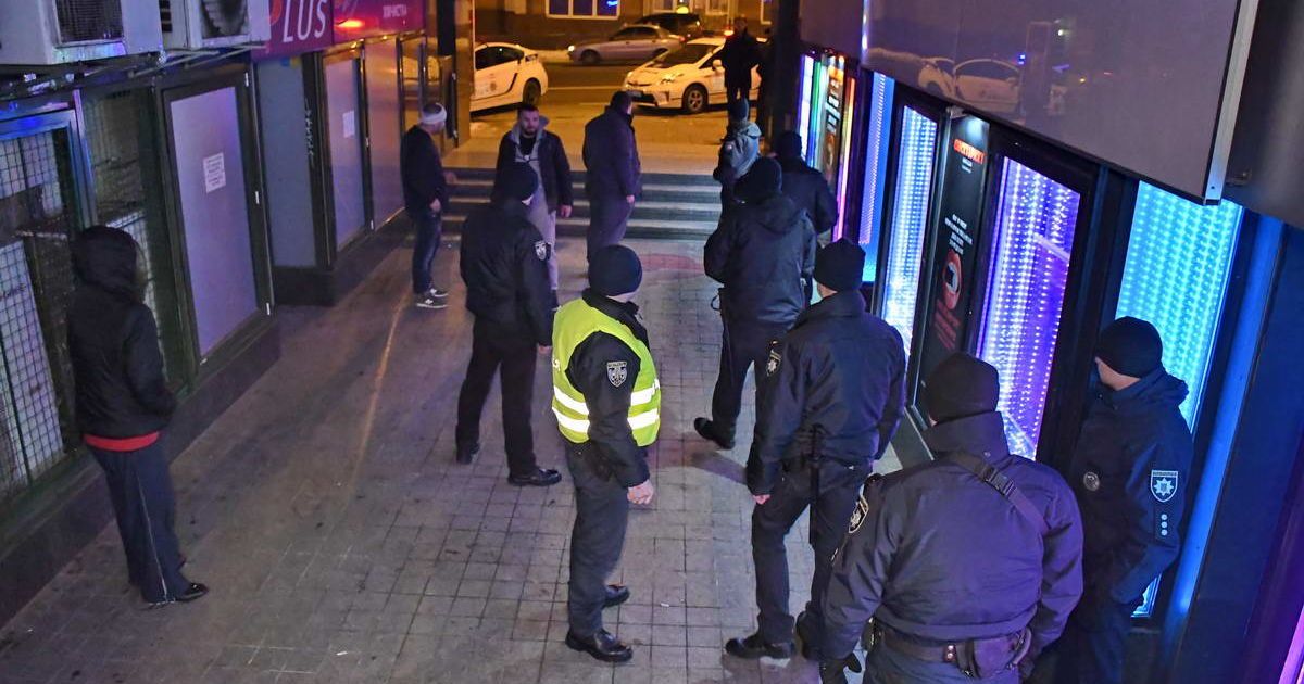 У поліції розповіли подробиці нічного інциденту у столичному стриптиз-клубі
