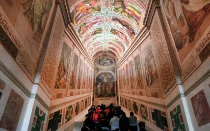 У Римі вперше за 300 років відкрили Святі сходи. Відео