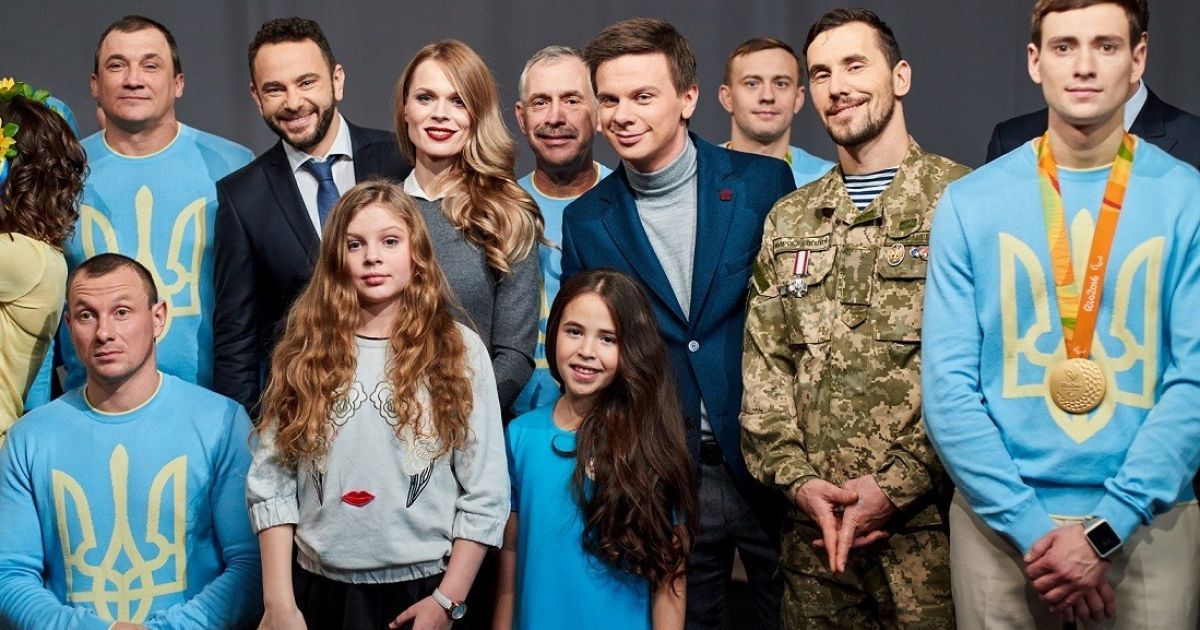 Зірки 1+1 співали гімн_9 / © прес-служба каналу "1+1"