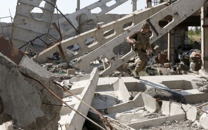 На Донбассе ранения и травмы получили четверо украинских бойцов. Хроника АТО