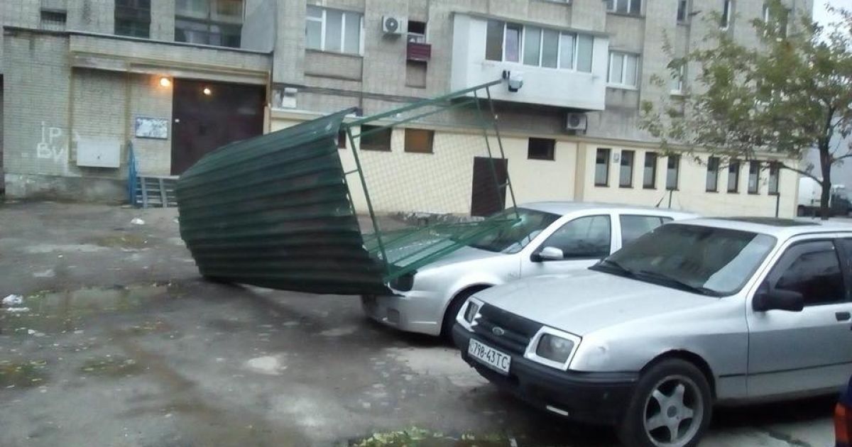 наслідки буревію у Львові_1 / © facebook/Ігор Зінкевич