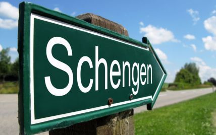 В Еврокомиссии убеждают, что оставят Грецию в Шенгенской зоне
