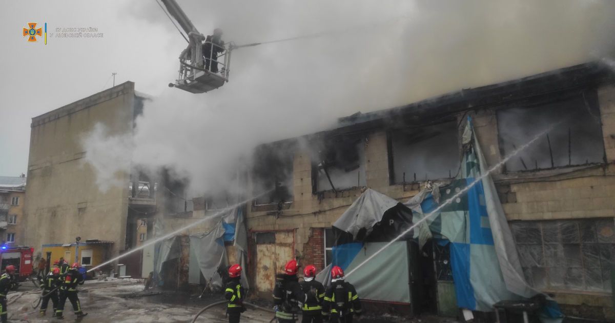 Пожежа у Львові_5 / © Управление ГСЧС во Львовской области