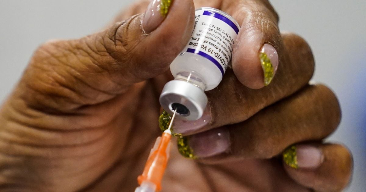 В Минздраве рассказали, когда третья доза вакцины от COVID может стать обязательной в Украине