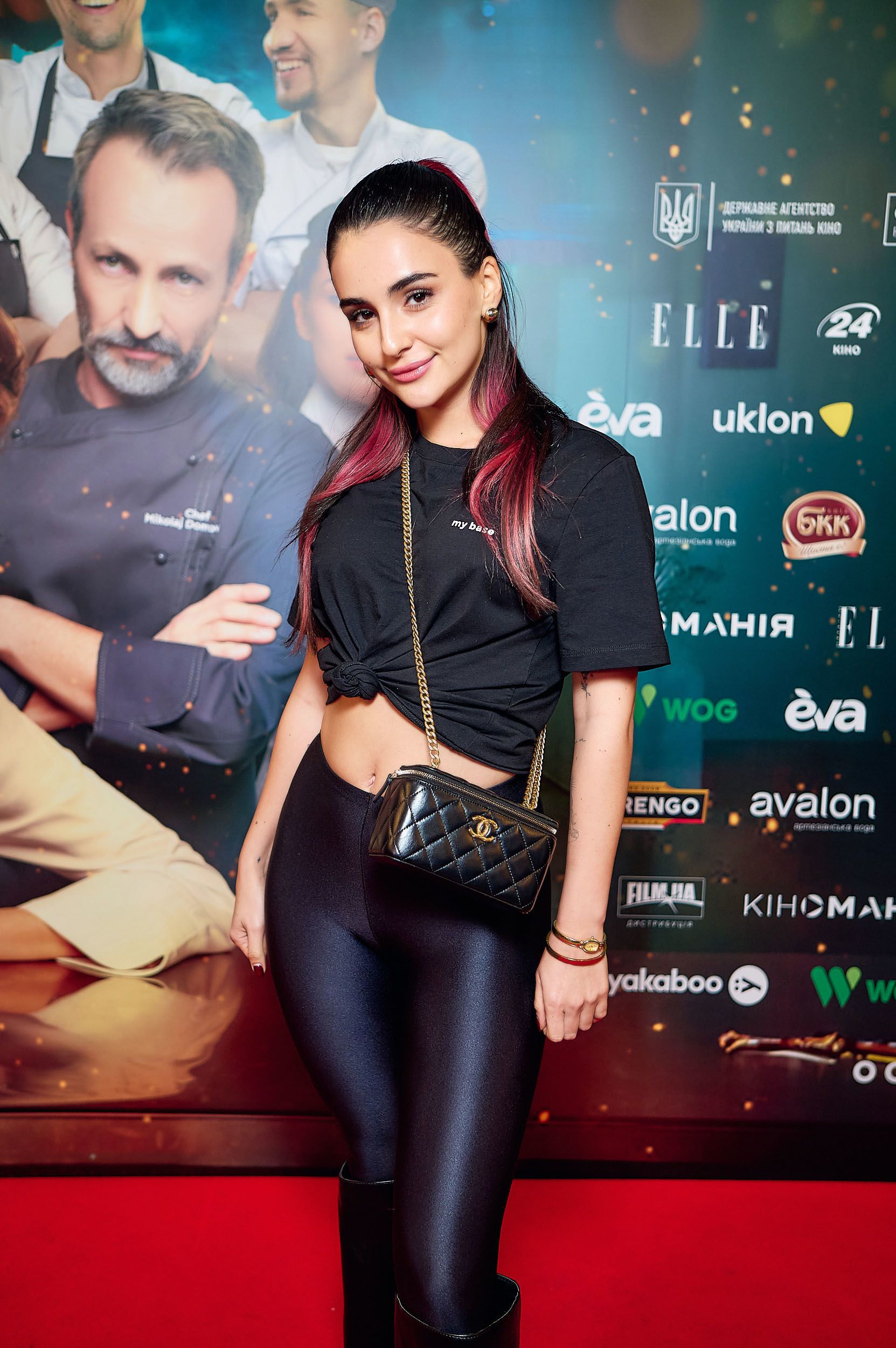 Порно фильмнің қалай түсірілетінін көрсетіңіз