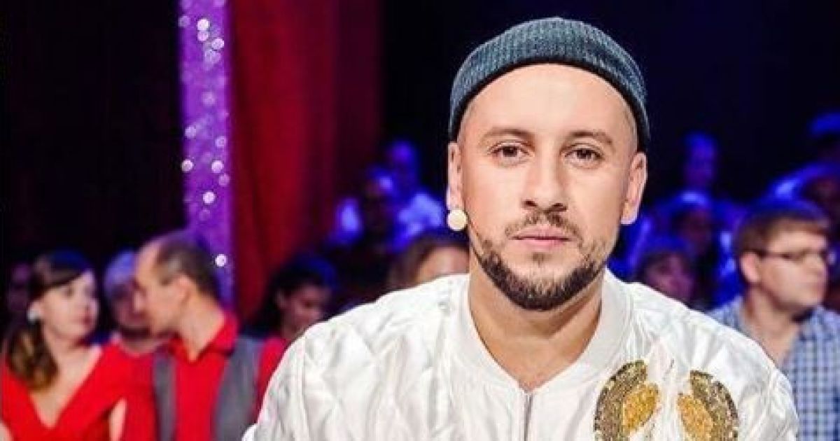 Участники "Голосу. Діти" подарили MONATIK его сладкую копию