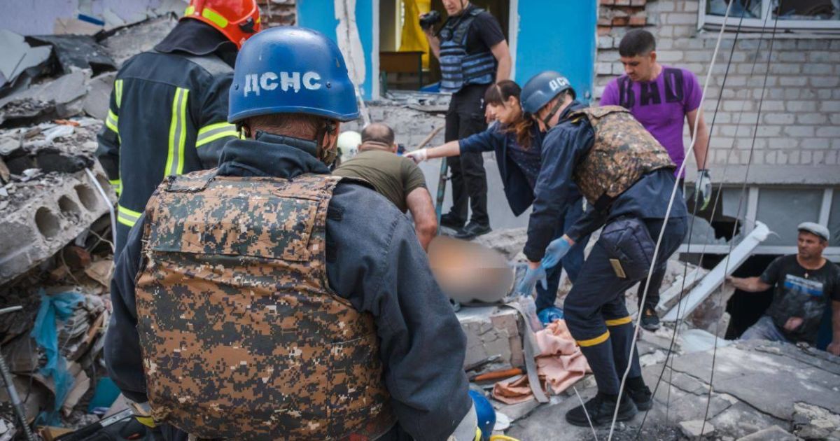 The Russian invaders shelled the school in the village of Serhiivka