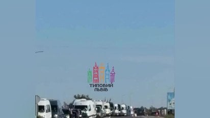 Довжелезні черги на кордоні з Польщею зняли на відео