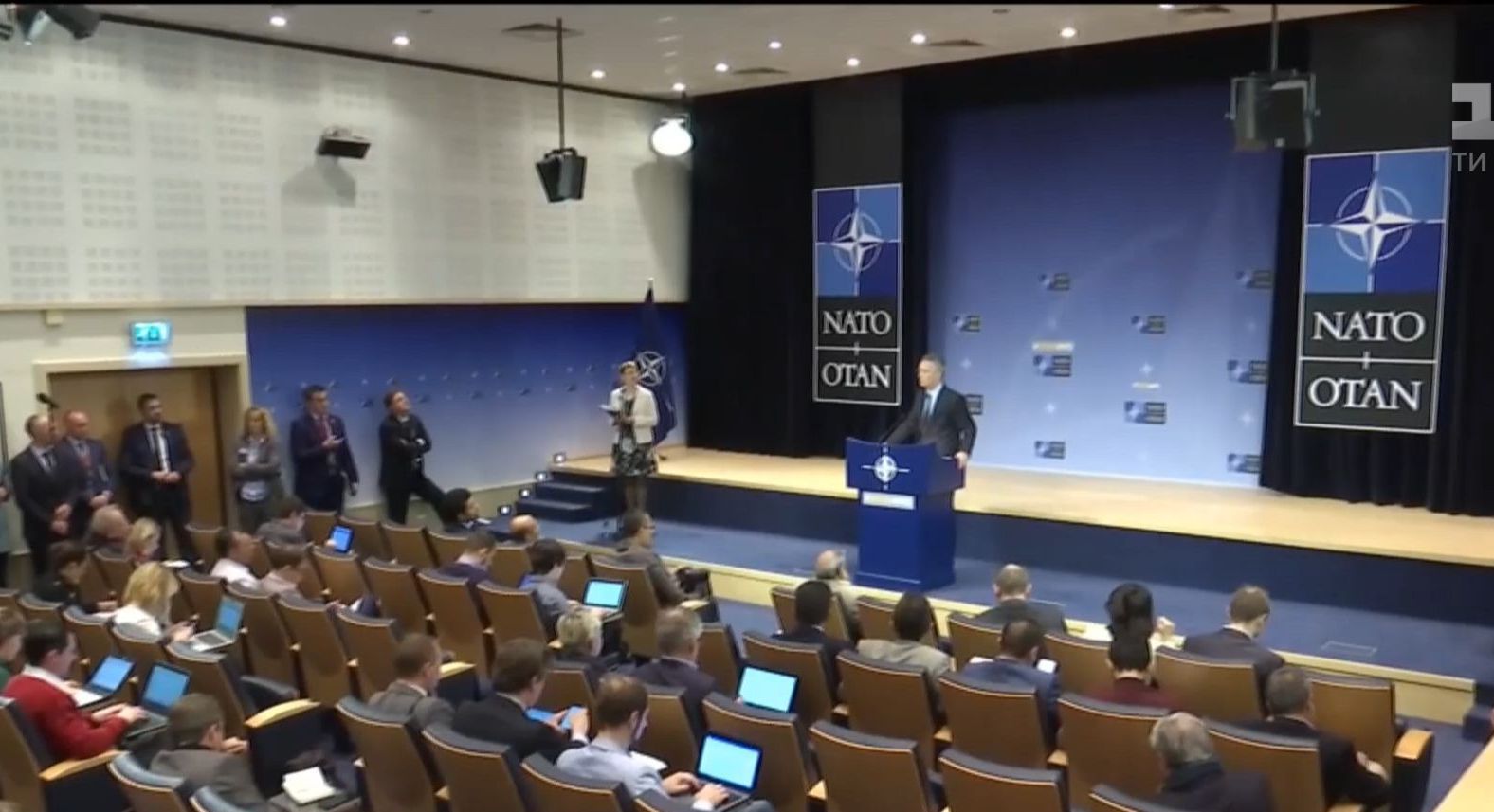 Офіційного статусу аспіранта НАТО Україні ніхто не давав, - експерти