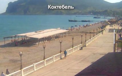 Безлюдные курорты в Крыму: в Сети показали видео с самых популярных пляжей полуострова