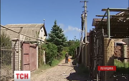 Боевики крупным калибром лупят по селу Родина на Луганщине