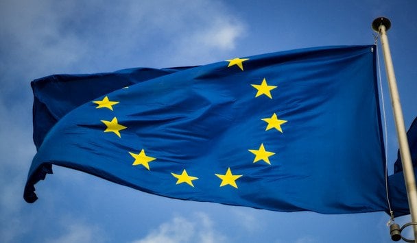 Украина просит ЕС усилить санкции против РФ, пока США отступают — Reuters