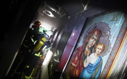 Пожежа у Лаврі: на згарищі дивом вціліла ікона Матері Божої