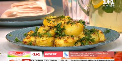 Пряный молодой картофель с зеленью и маслом – Рецепты "Сніданку. Выходного"