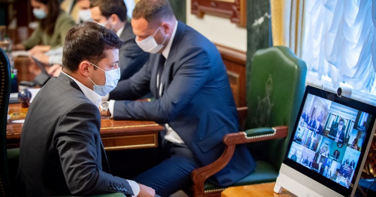 Президент требует от правительства четкого объяснения людям условий адаптивного карантина