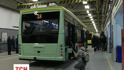 У Львові презентували перший в Україні електробус