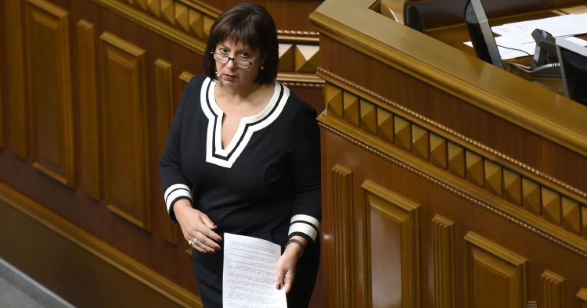 Яресько отметила, что Украина подходит ко всем парнерам одинаково.