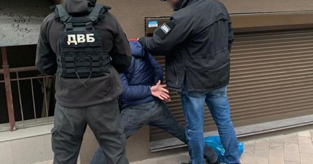 В Киеве задержали "оплотовца"-разведчика, который стрелял по полицейским