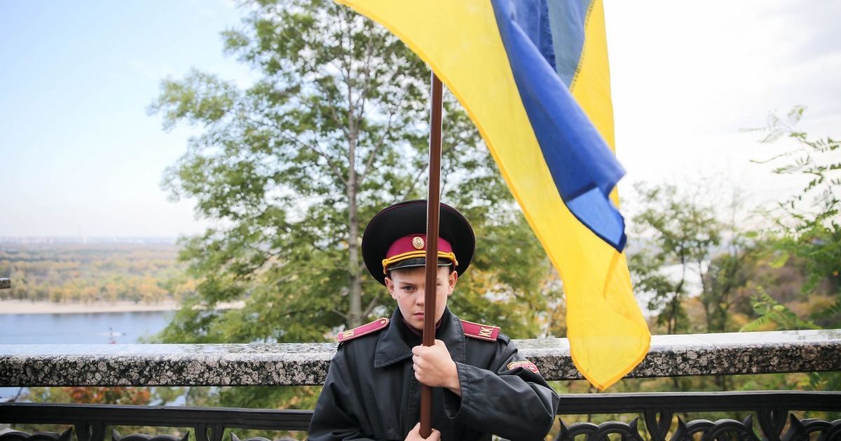 В Україні відзначають три свята: Покрову, День захисника та День козацтва