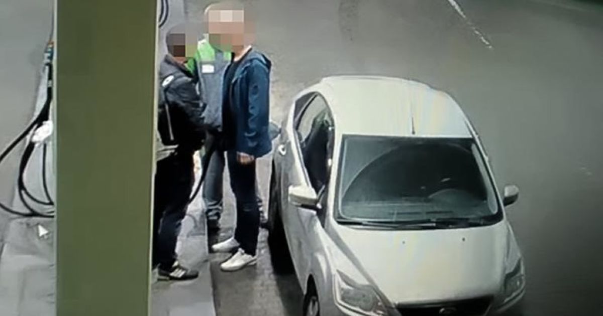 У Києві пасажир таксі убив чоловіка, захищаючи заправника: відео
