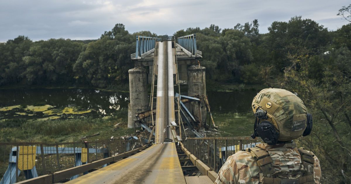 Військовий експерт пояснив, чому росіяни почали бити по інфраструктурних об’єктах України після контрнаступу ЗСУ