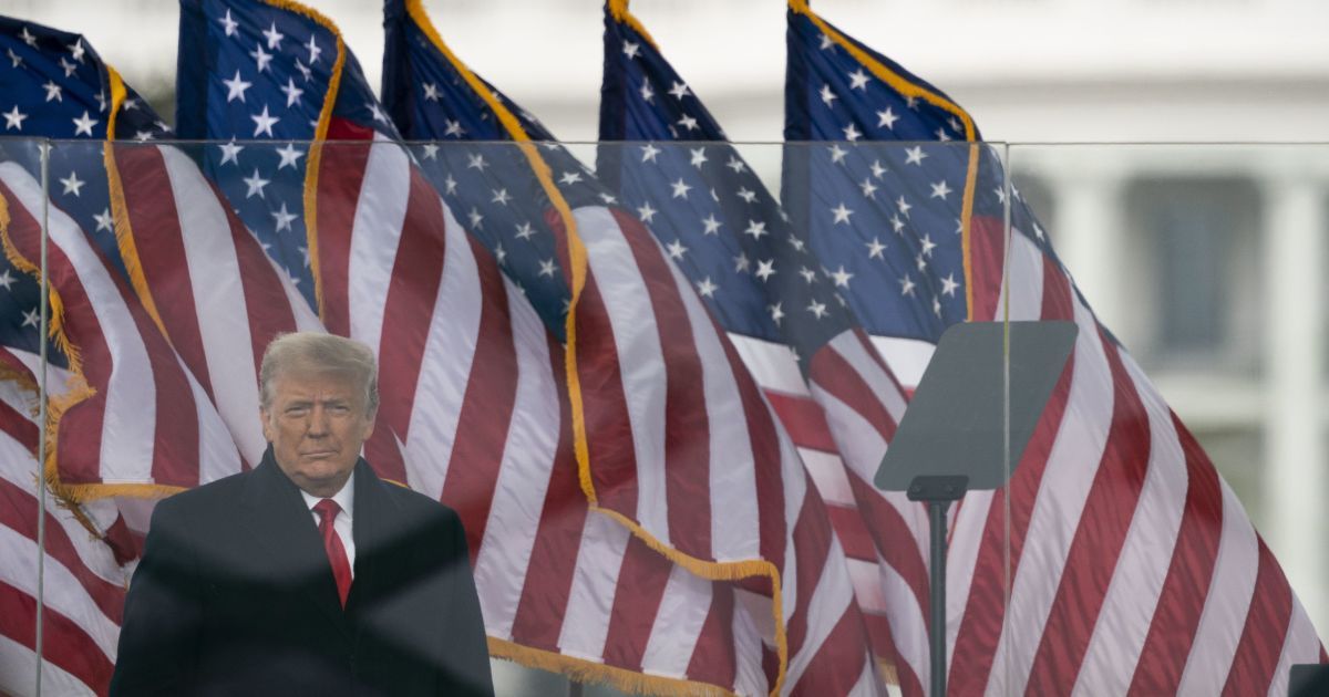 Байден закликав демократів не затягувати імпічмент Трампа