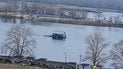 У Києві помітили плавучий будинок