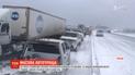 На трасі в Канаді зіткнулися сім десятків автівок