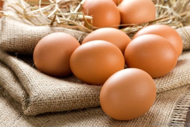 Яєчні жовтки містять вітамін D, який може допомогти у функціонуванні нервової системи / © 