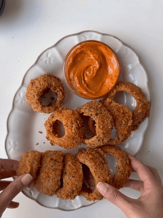 Хрустящие луковые кольца tiktok.com/@iramsfoodstory