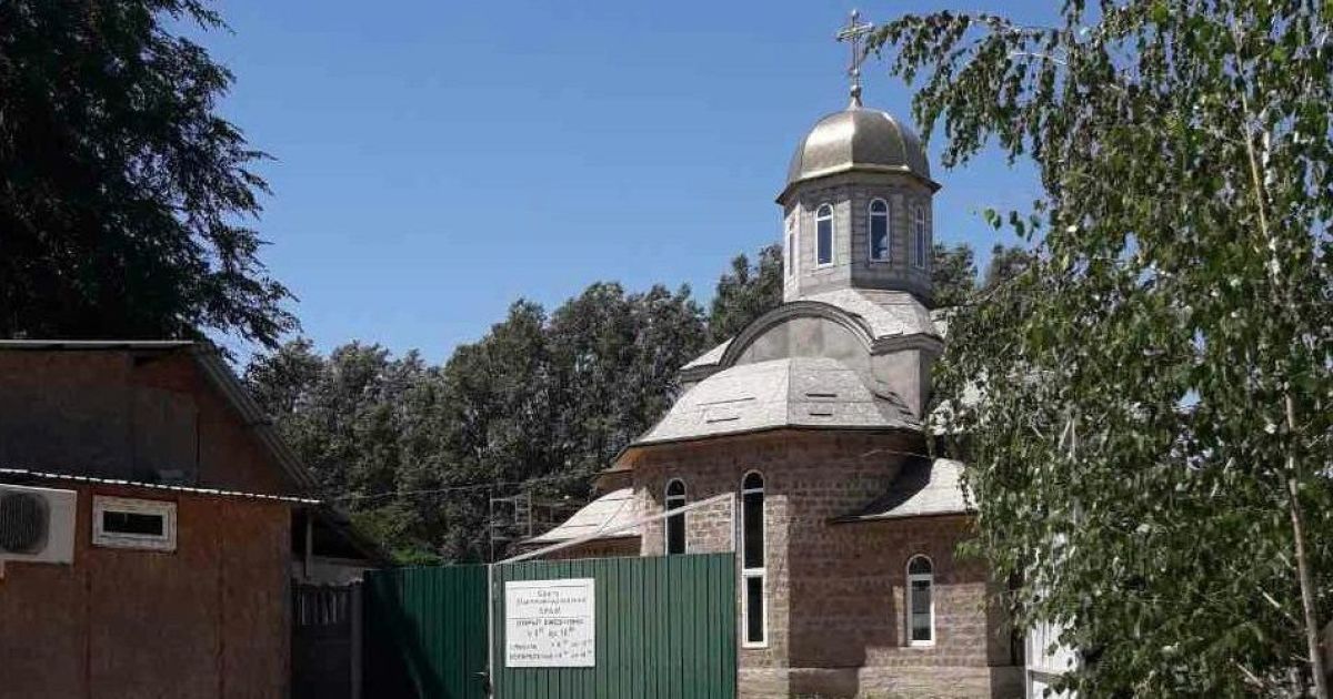 Доки стікав кров’ю, пиячили поруч: на Запоріжжі жорстоко вбили сторожа храму заради 300 гривень