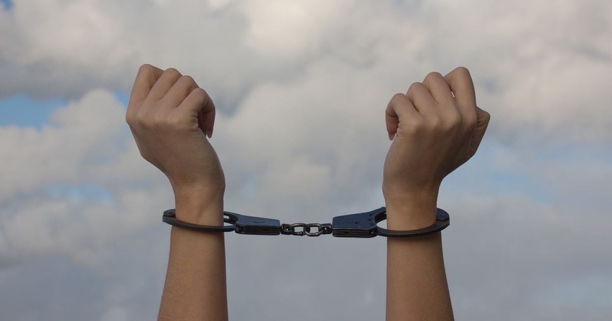 Він хотів сексу, а вона його зарізала: на Львівщині жінка проведе за ґратами 9 років