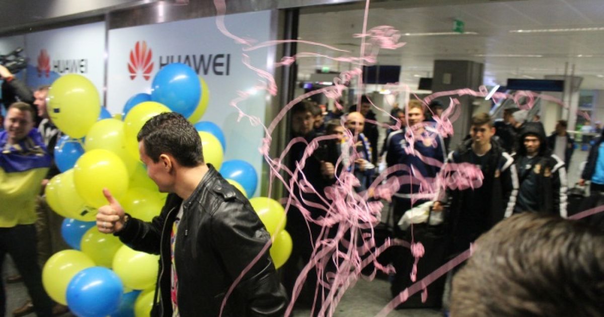 Встреча сборной Украины после выхода на Евро-2016 / © Проспорт