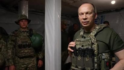 Сирський відвідав українських воїнів на Бахмутському напрямку